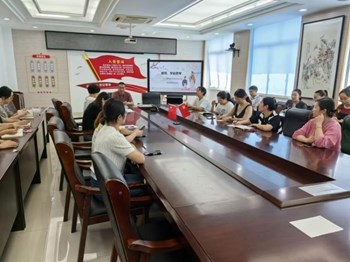 教师，学会思考——青年教师成长培训活动暨9月书友会活动